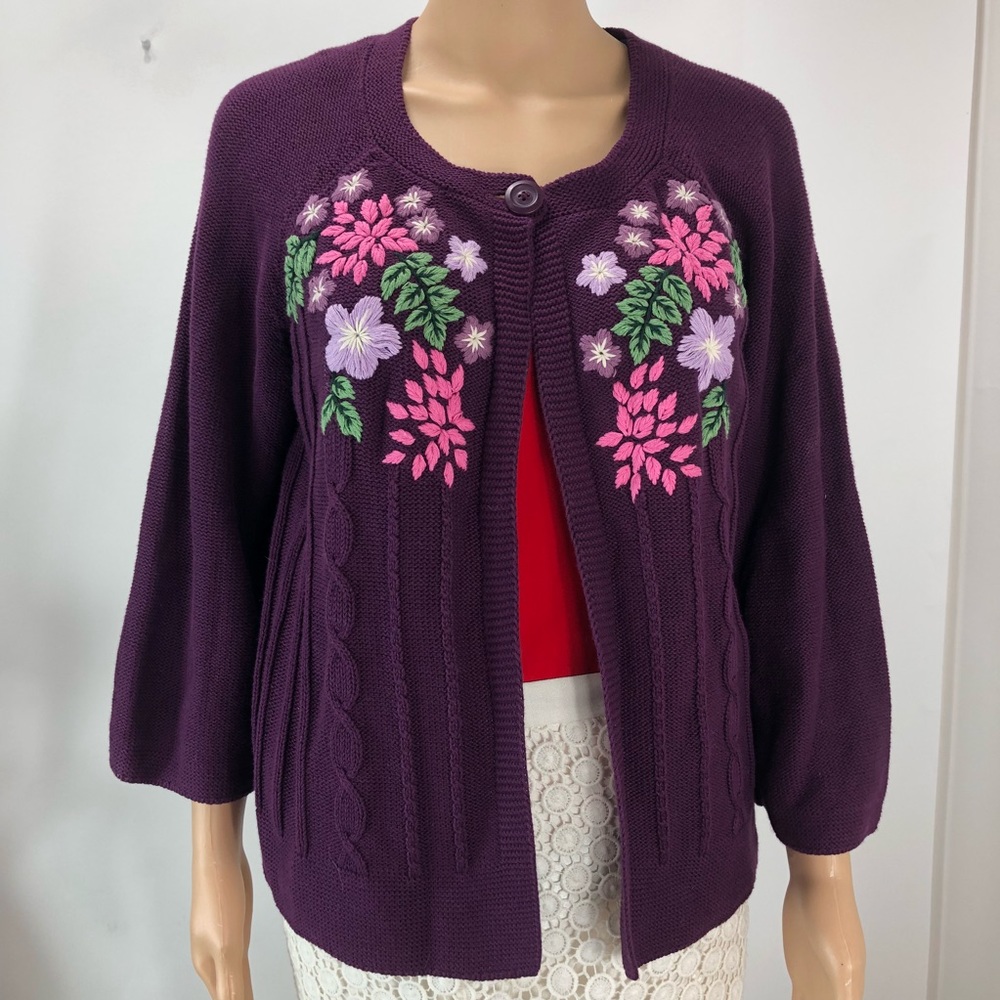 New Van Heusen floral plum large sweater (#23) - Picture 5 of 8